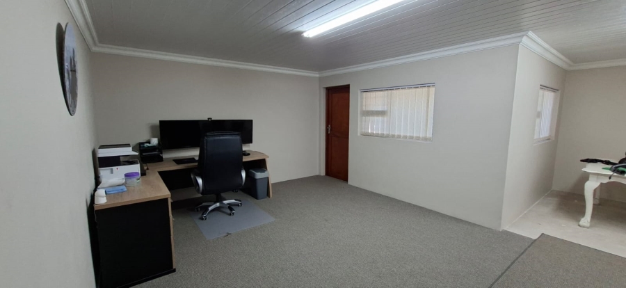  Bedroom Property for Sale in Dana Bay Western Cape